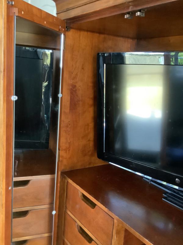 Sale Photo Thumbnail #93