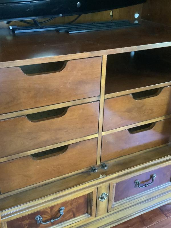 Sale Photo Thumbnail #95