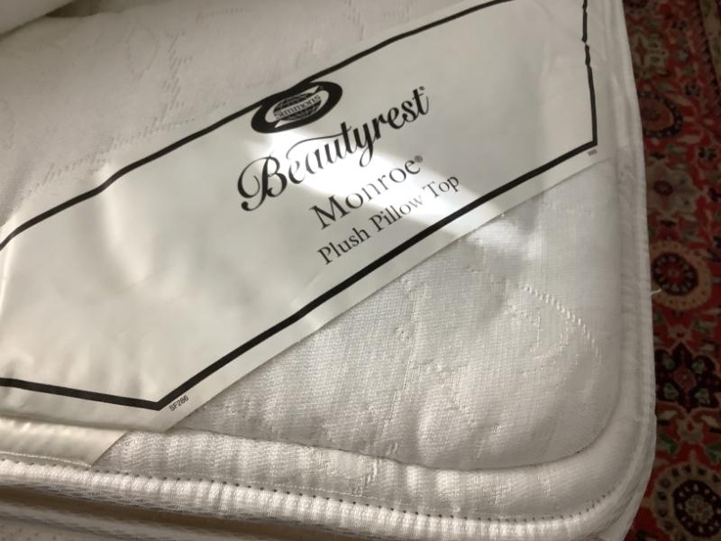 Sale Photo Thumbnail #212