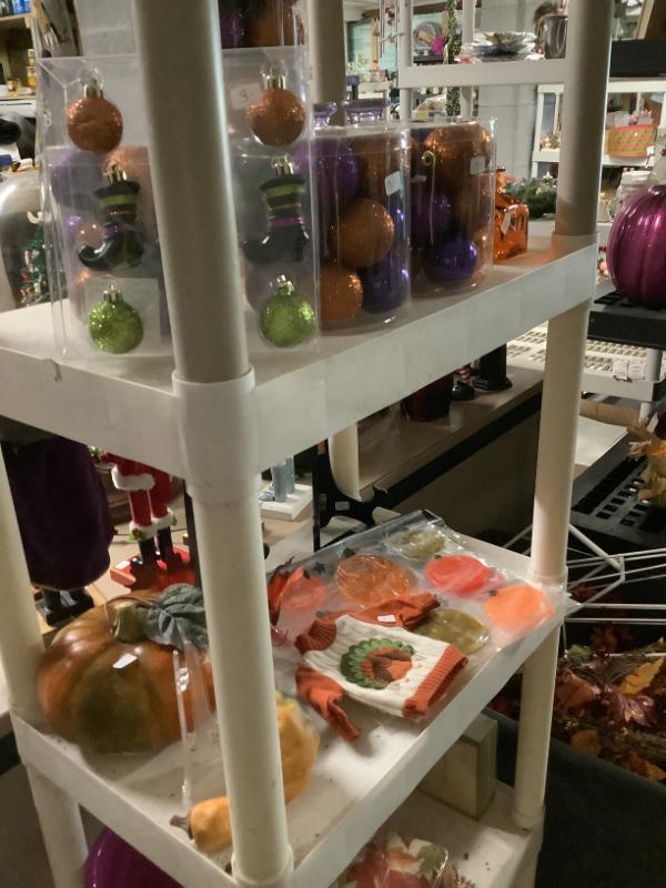 Sale Photo Thumbnail #273