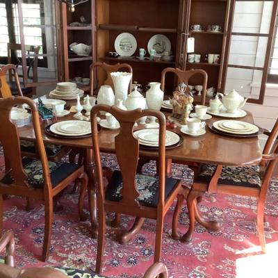 $550 Duncan Phyfe solid wood dining table-30:H 66"L 44"W with 3 leaves measuring 14" each
