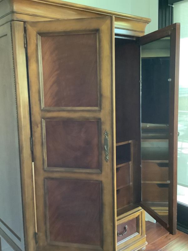 Sale Photo Thumbnail #94