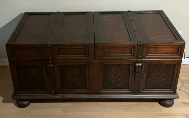 Wooden Coffee Table Storage Trunk