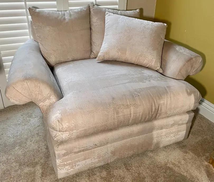 Oversized Cream Baroque Upholstered Chair 