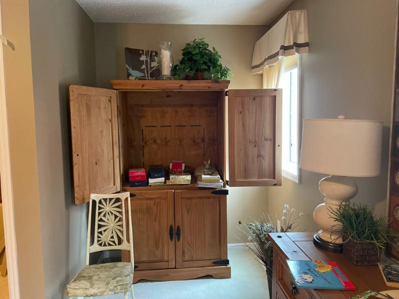 Sale Photo Thumbnail #10