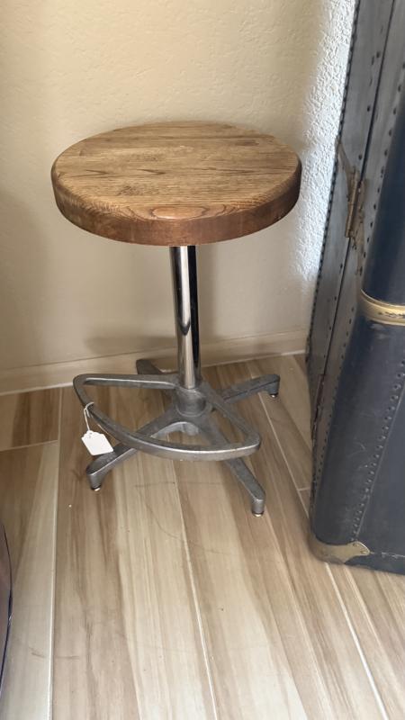 Sale Photo Thumbnail #44