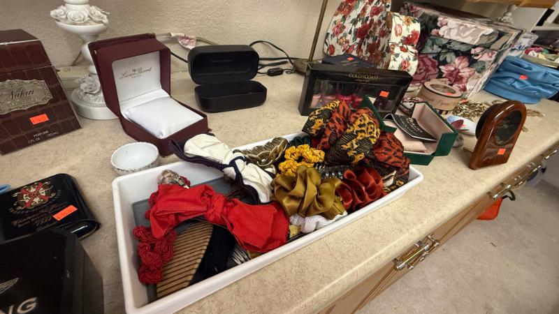 Sale Photo Thumbnail #100