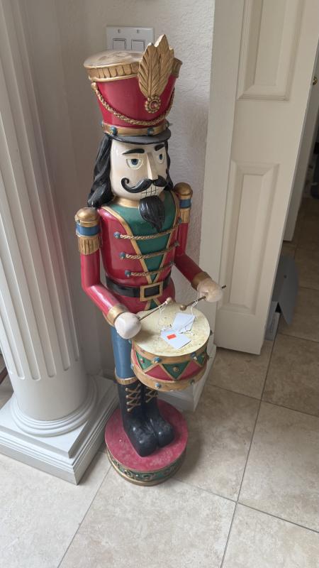 Sale Photo Thumbnail #80