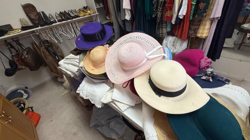 Sale Photo Thumbnail #98