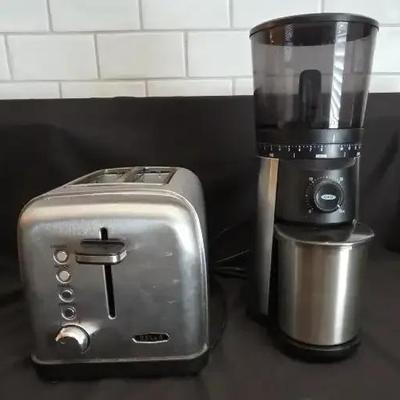 OXO Brew Conical Burr Coffee Grinder & Bella Stainless Steel Toaster