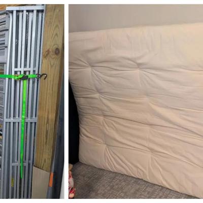 Metal Bunk Bed Frames with Double Mattress Pads