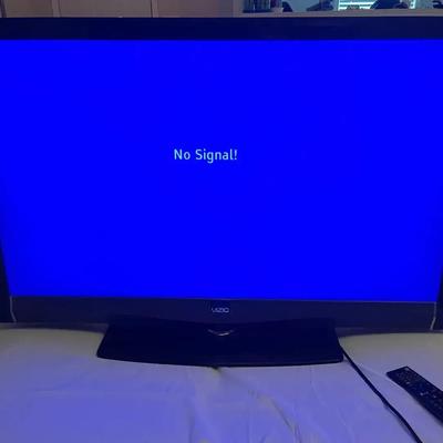 32" Vizio Flat Screen TV with Remote