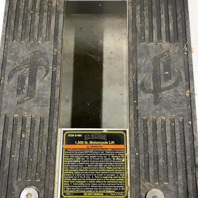 U.S. General 1,500 lb Motorcycle Lift