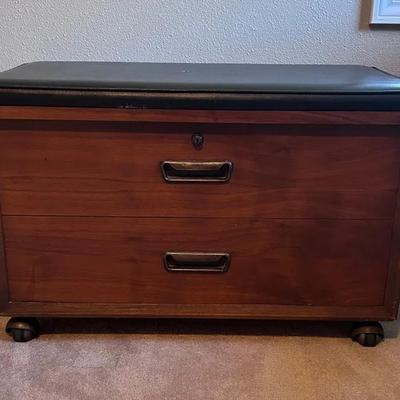 Small Rolling Cedar Chest w/Seat Cushion 