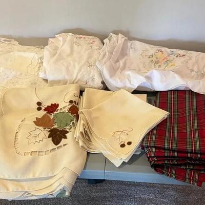 Italian Embroidered Table Clothes And Napkins, Lace Table Cloth And More