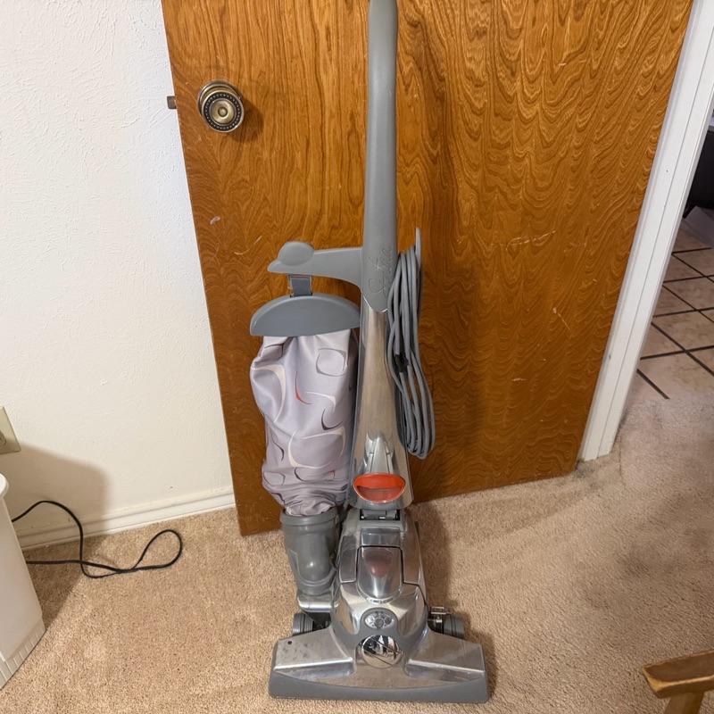 Sale Photo Thumbnail #24: Kirby vacuumV