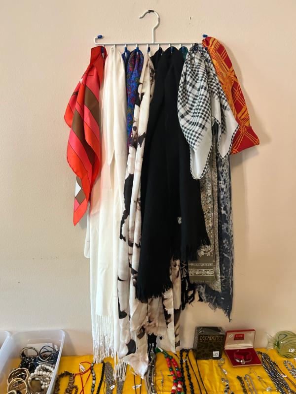 Sale Photo Thumbnail #23