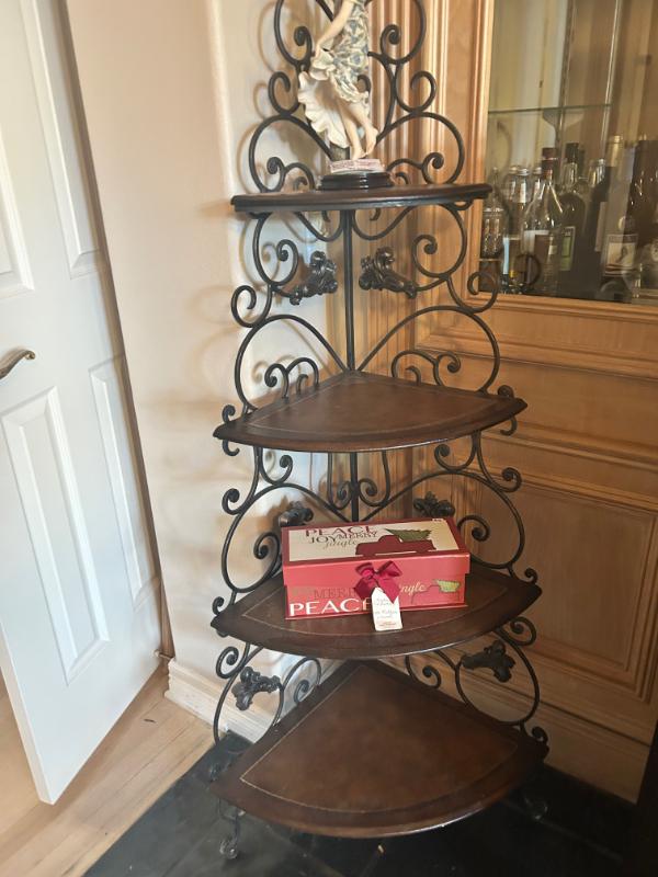 Sale Photo Thumbnail #5