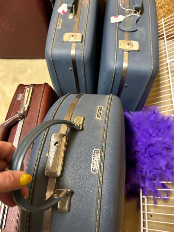 Sale Photo Thumbnail #46