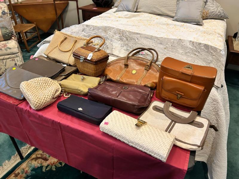 Sale Photo Thumbnail #103