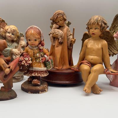 AZ886J Anri Christmas and Angels 