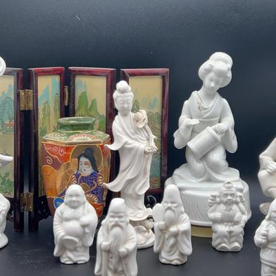 AZ910J Japanese Geisha Music Box White Porcelain 