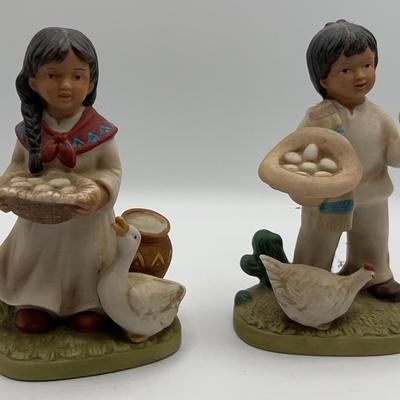 AZ984J Homeco Farm Boy And Girl