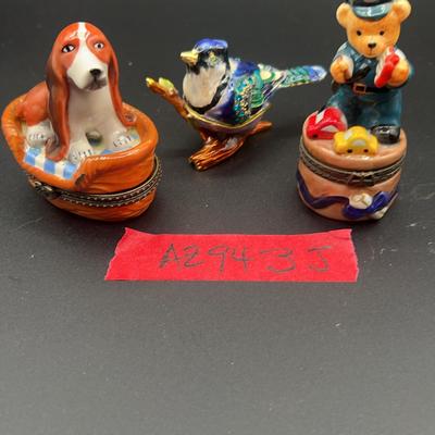 AZ943J Trio of Enameled Trinket Boxes