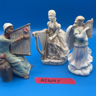 AZ809J Trio of Ladies Playing the Harp