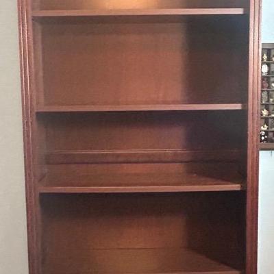 AZ990J Display Cabinet