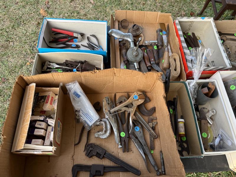 Sale Photo Thumbnail #127