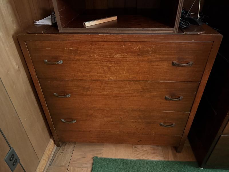 Sale Photo Thumbnail #340