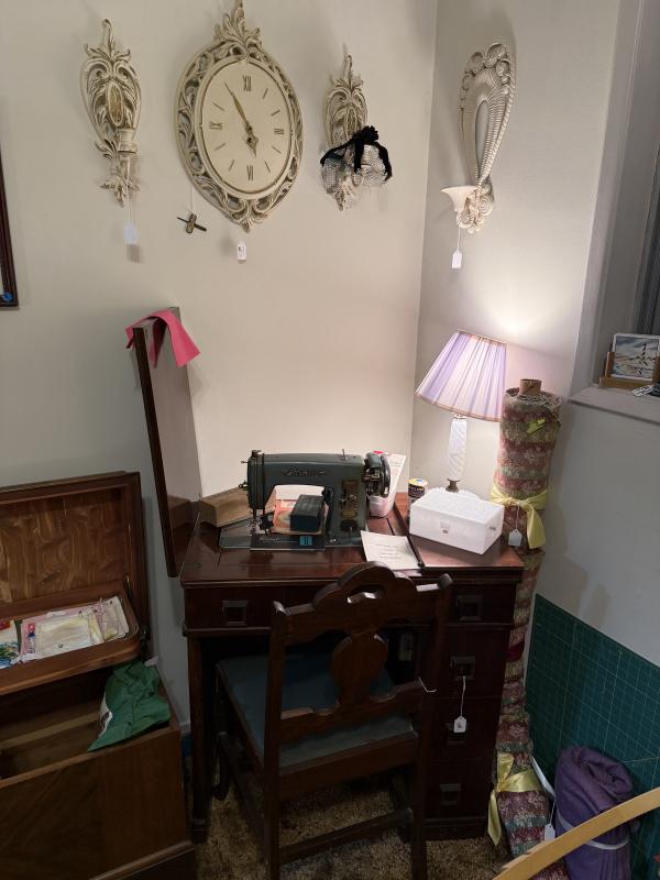 Sale Photo Thumbnail #275