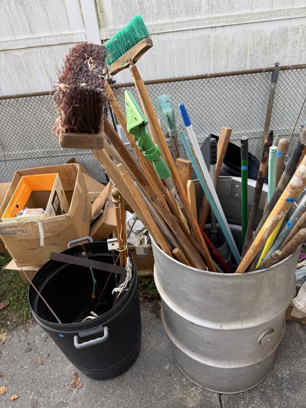 Sale Photo Thumbnail #142