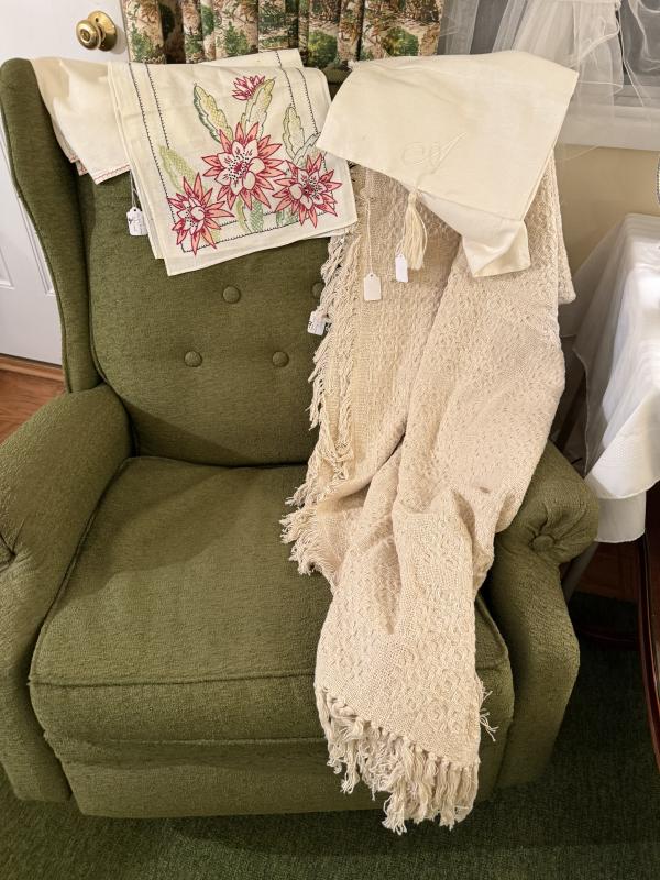 Sale Photo Thumbnail #36