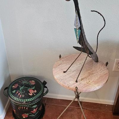 Unique cat sculpture 