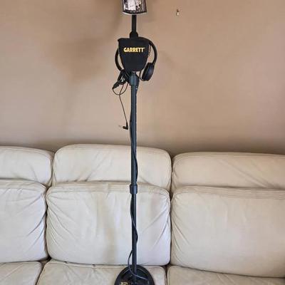 Garrett Ace 300 Metal Detector 