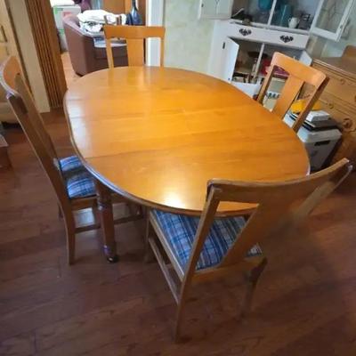 Dining Table and 4 Chairs