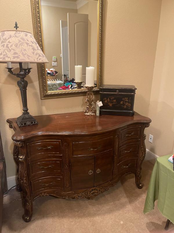 Sale Photo Thumbnail #98: Chest 