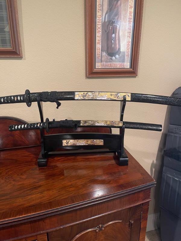 Sale Photo Thumbnail #103: Samurai sword set