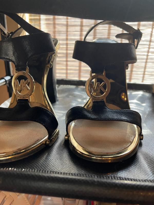 Sale Photo Thumbnail #64