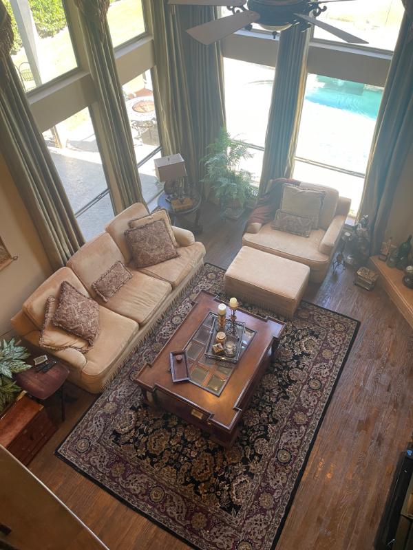 Sale Photo Thumbnail #106: Living room furniture 