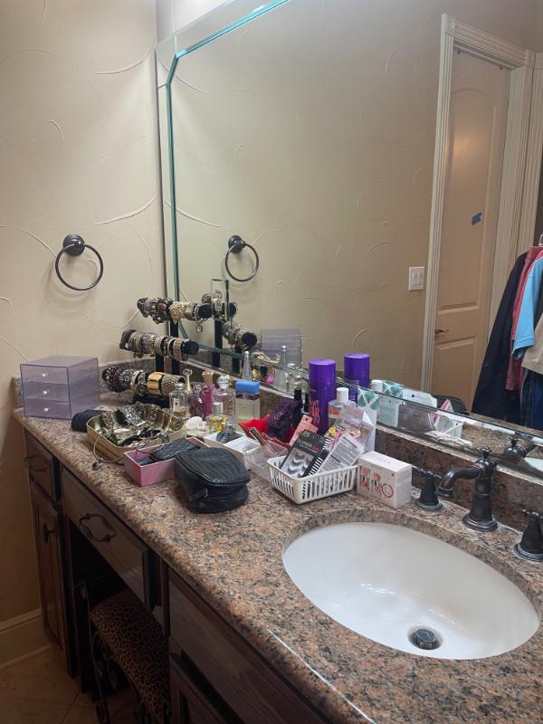 Sale Photo Thumbnail #87