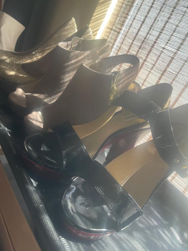 Sale Photo Thumbnail #126