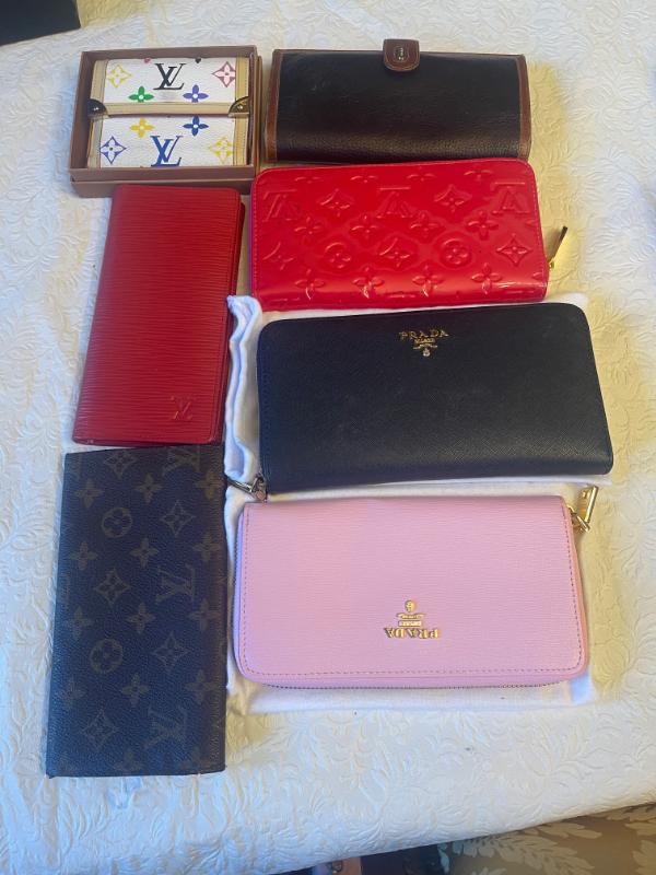 Sale Photo Thumbnail #148: Prada,Louis Vuitton 