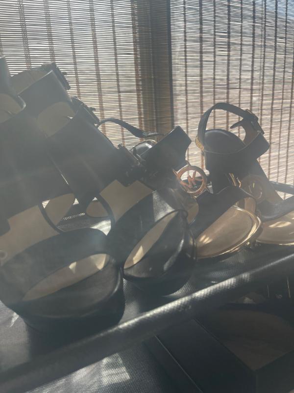 Sale Photo Thumbnail #125: Michael KORS 