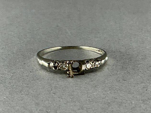 14K WG Diamond Ring