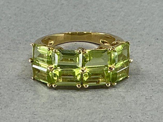 14K and Peridot Ring
