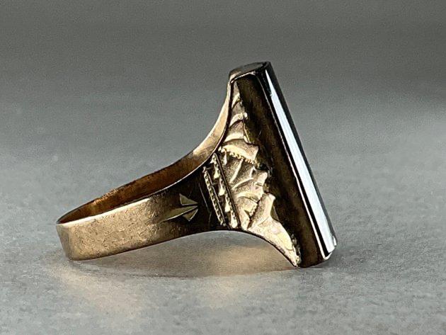 14K Intaglio Men's Ring