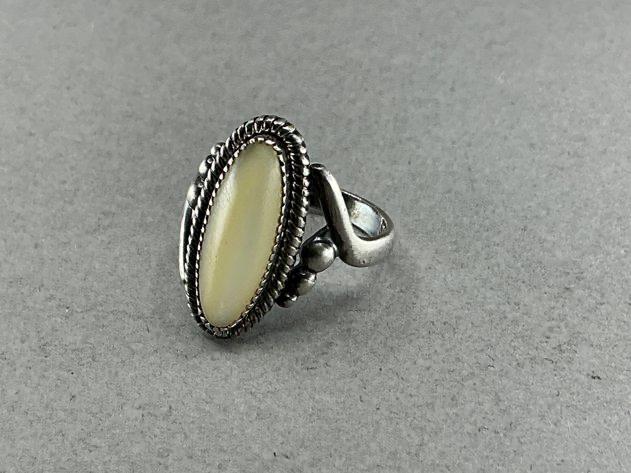 Sterling Mother of Pearl Ring